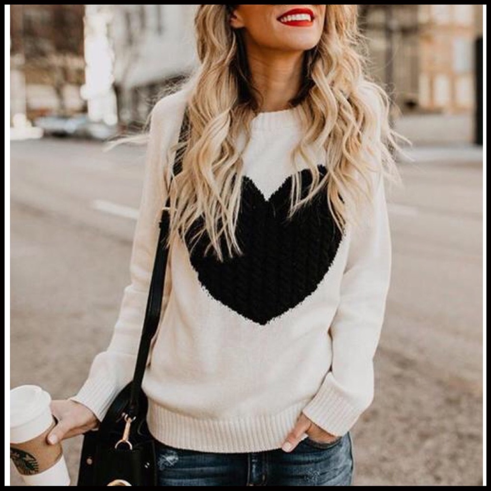 Cableknit Sweetheart Sweater - Picture 2 of 4